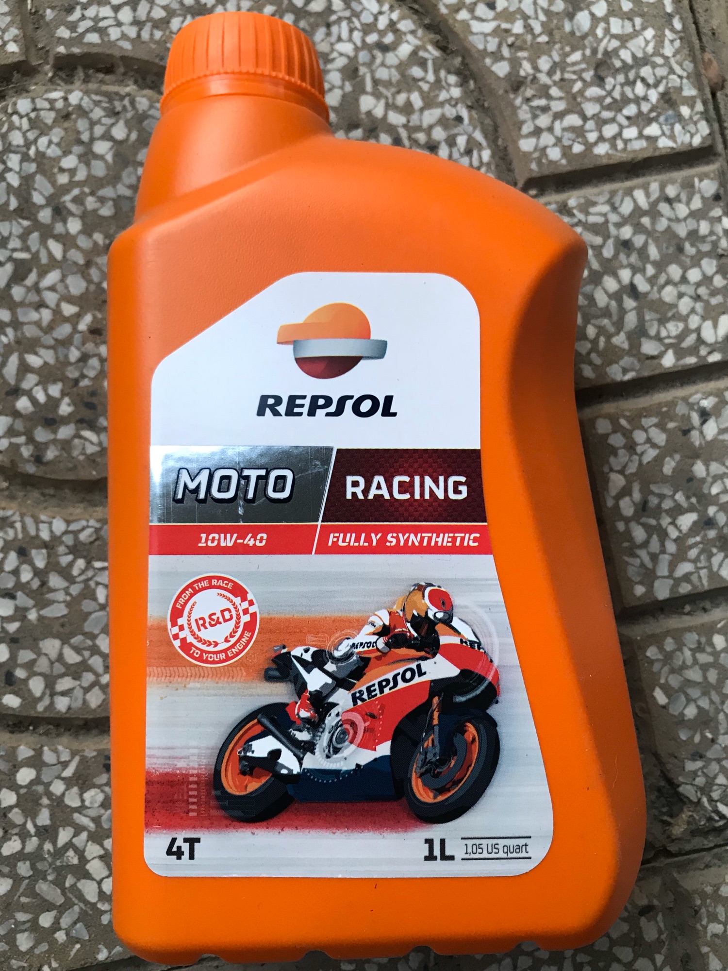 Nhớt xe máy Repsol racing 10w40 dành cho exciter, satria, sonic, winer