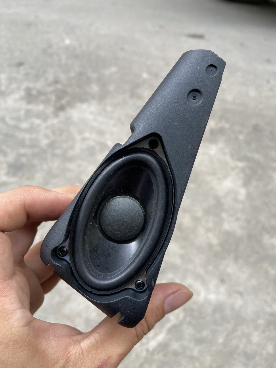 Cụm loa toàn dải bo bass sâu mid sáng đều 3 dải. thương hiệu đan mạch