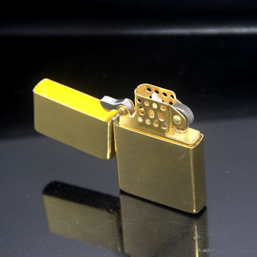 Bật lửa xăng đá zorro vỏ đồng chơn cao cấp cực sang ZC9