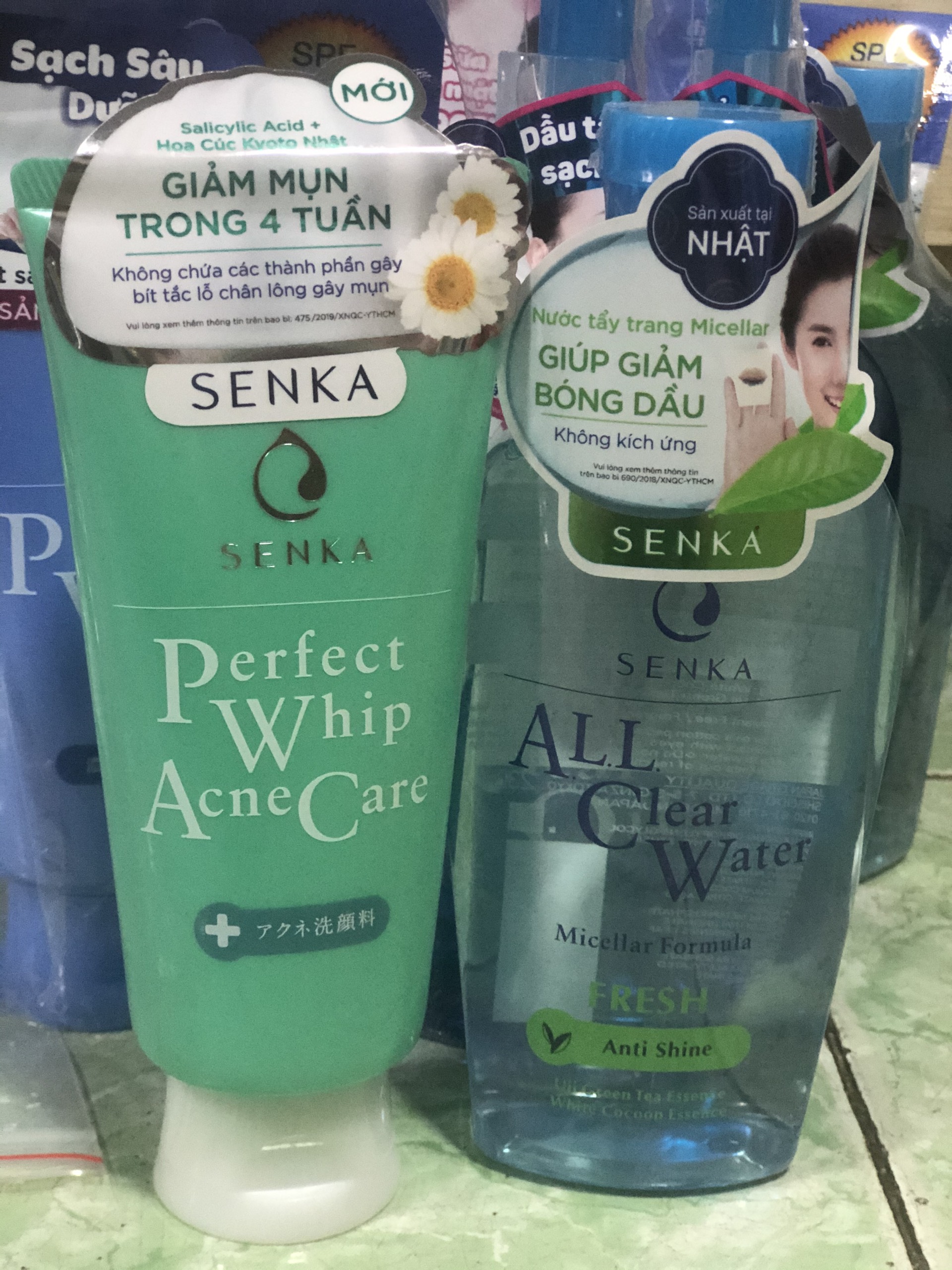 Bộ sản phẩm dành cho da mụn Senka (A.L.L Clear Water Fresh 230ml + Sữa rửa mặt Acne Care 100g)
