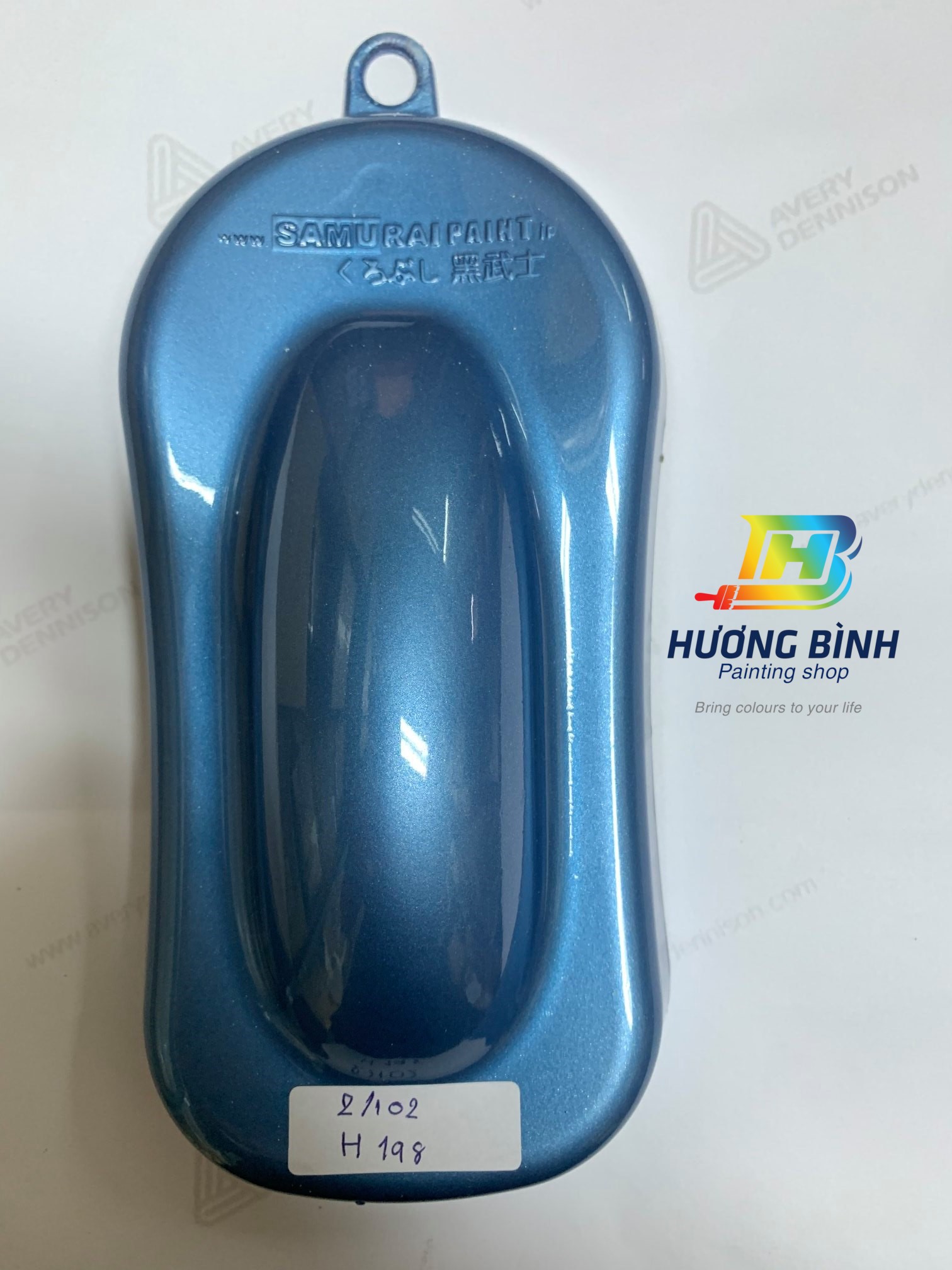 Sơn xịt Samurai màu Xanh Băng Giá - H198 (cần sử dụng với nền màu Bạc mới lên được màu chuẩn và đẹp)