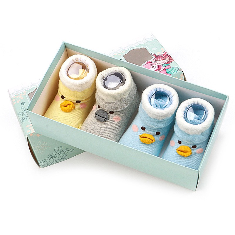 Set 3 đôi tất vịt cổ cao ấm áp cho bé sơ sinh 0-9 tháng