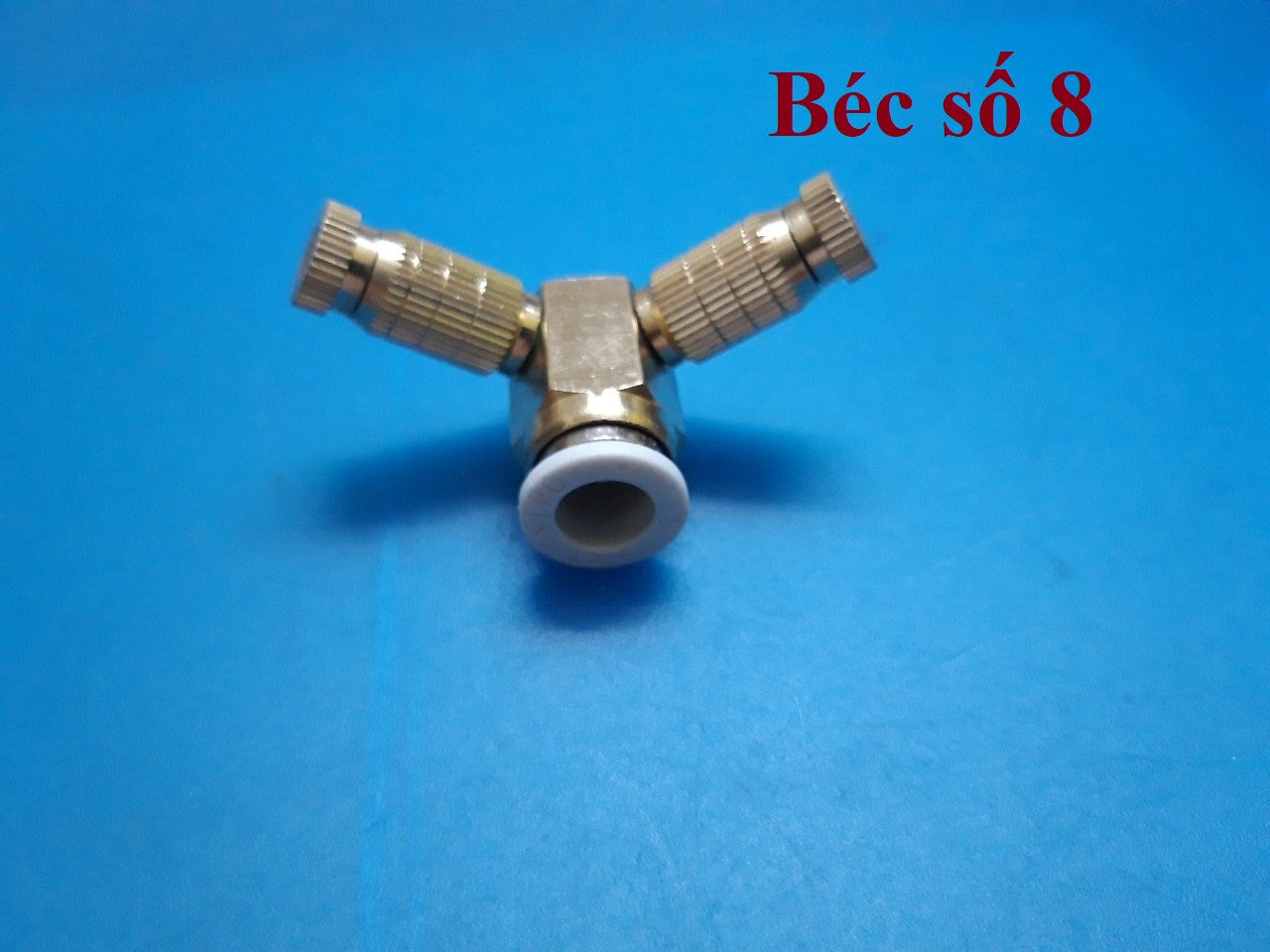 Đế 2 hướng V gài dây 8mm kèm béc phun sương tưới lan/ hoa/ rau (béc số 4- 5- 6- 8)