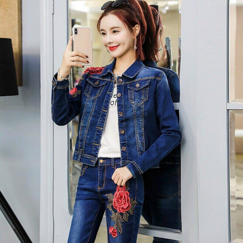 Áo khoác jeans nữ thuê hoa hồng