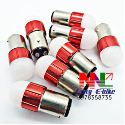 bóng hậu 7 màu nháy f1
