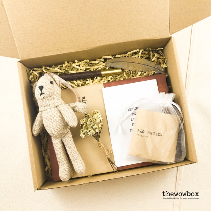 The noble box – sổ da, bút gỗ, kẹp sách
