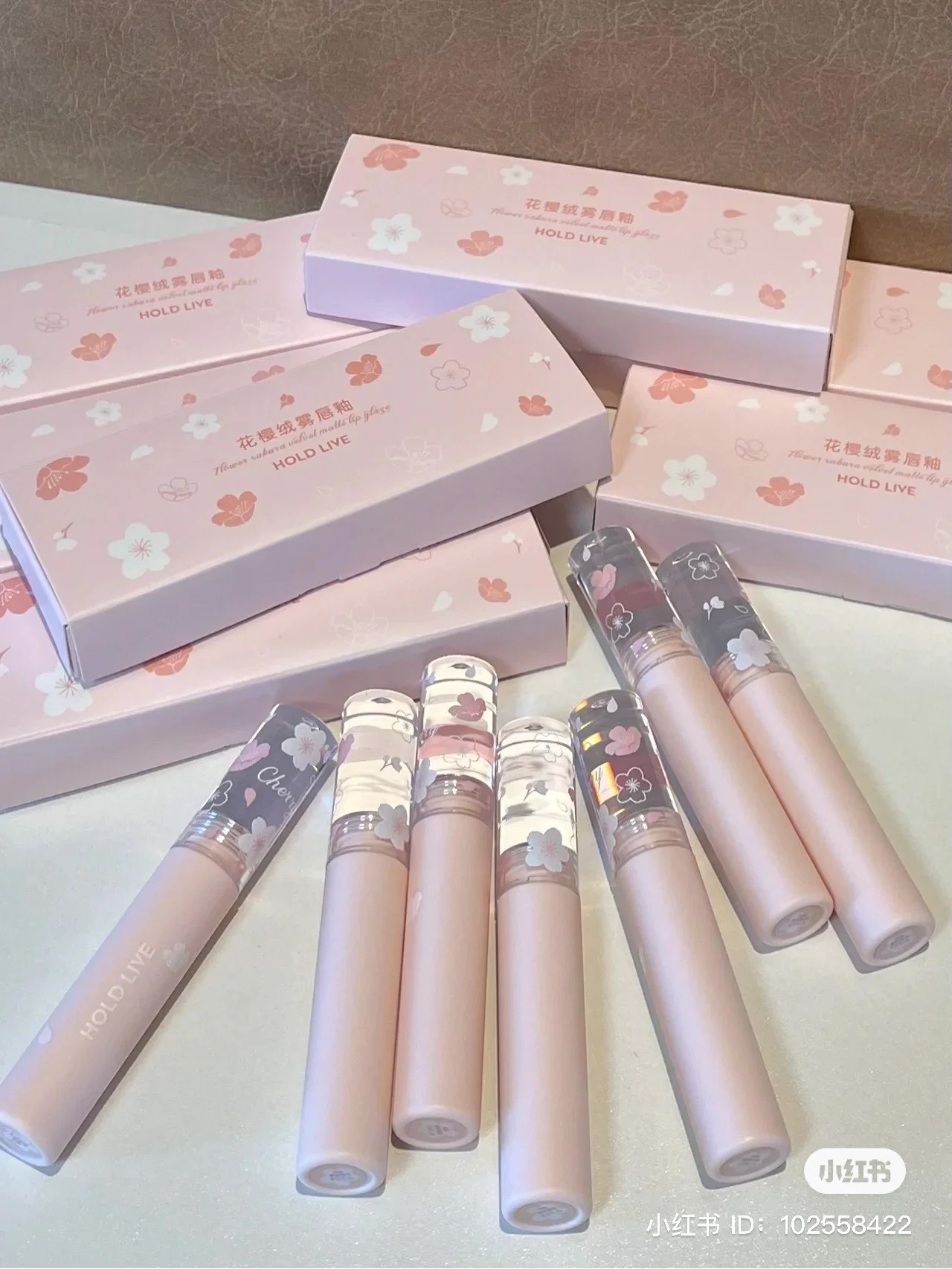 Son Kem Lì Hold Live Hoa Anh Đào Flowers Sakura Velvet Matte Lip Glaze