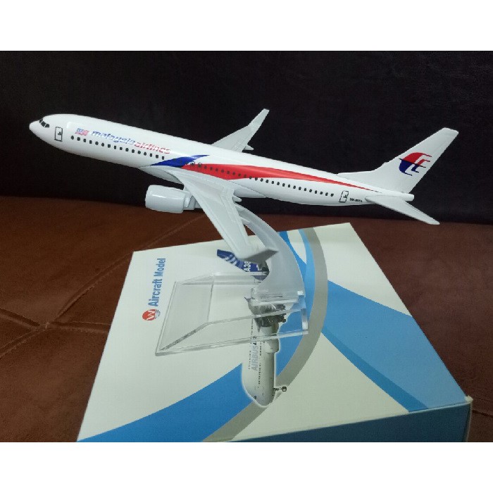 Mô hình máy bay tĩnh B737 Malaysia Airlines 16cm