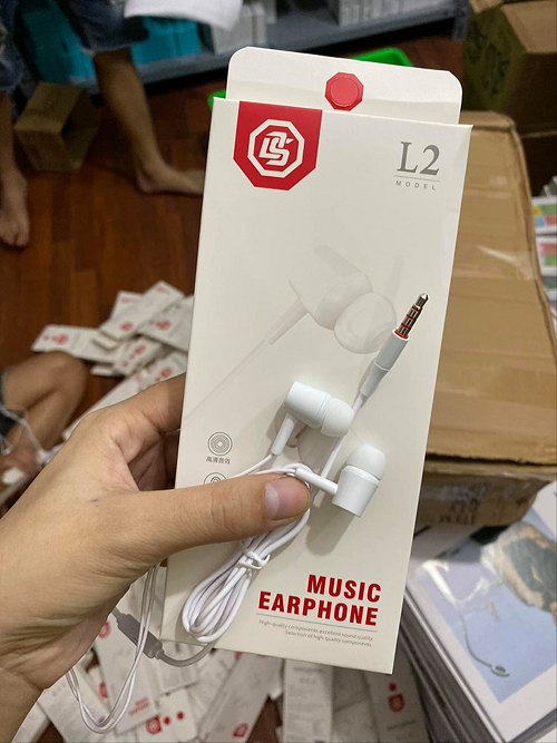 Tai nghe điện thoại l2 trăng jack 3.5 nút cao su chống ồn có micro đàm thoại