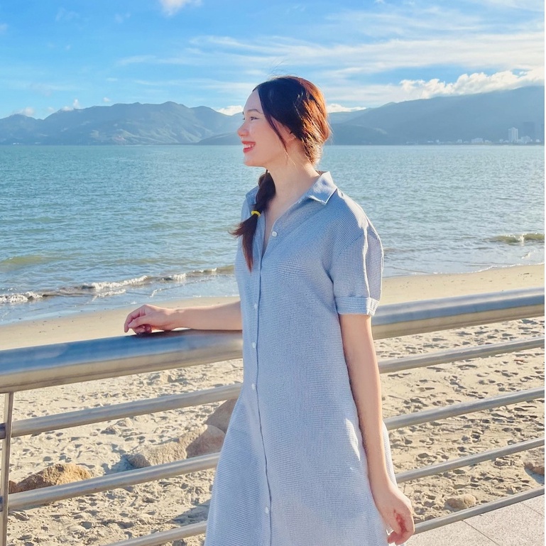 Váy Sơ-mi kẻ sọc Fabric Holic