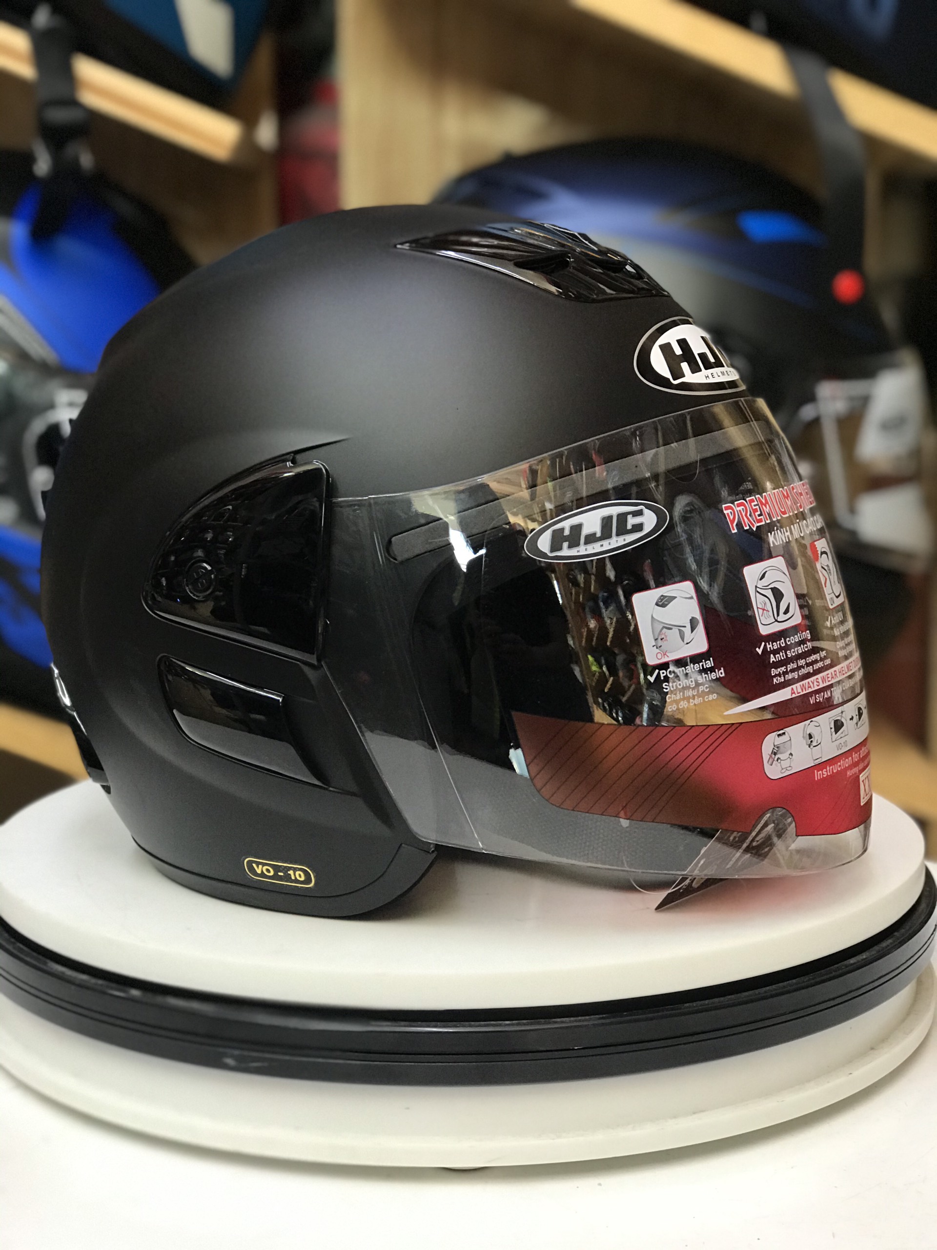 Mũ bảo hiểm 3/4 HJC VO-10