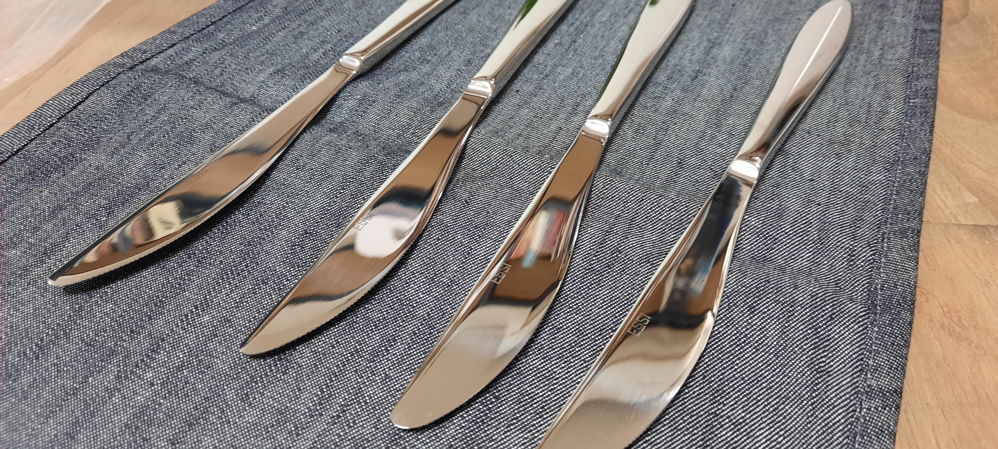 Camelia - Bộ 4 dao ăn beefsteak cao cấp