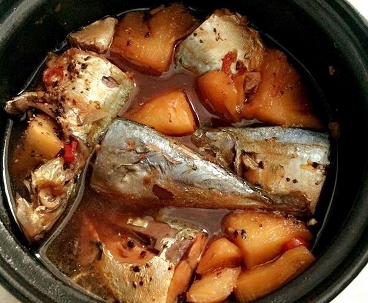 cá khô sốt cà chua, khô cá bạc má đặc sản phan thiết thịt trắng dày, ngon ngọt, hút chân không 200gram 10