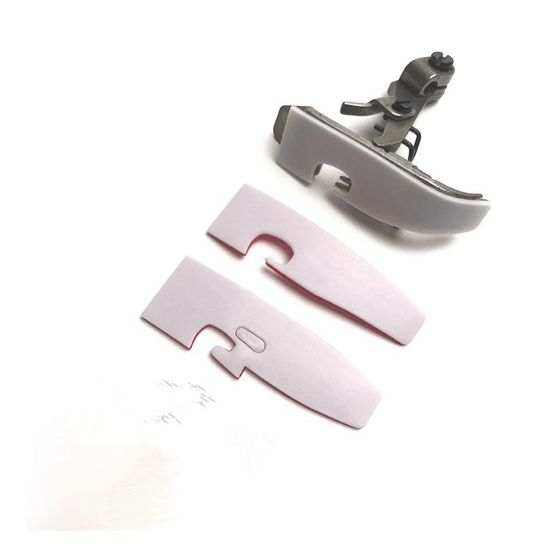 COMBO 15 CÁI Nhựa dán, đế dán chân vịt vắt sổ 4 chỉ, 5 chỉ cắt sẵn có keo được sử dụng trong ngành may mặc