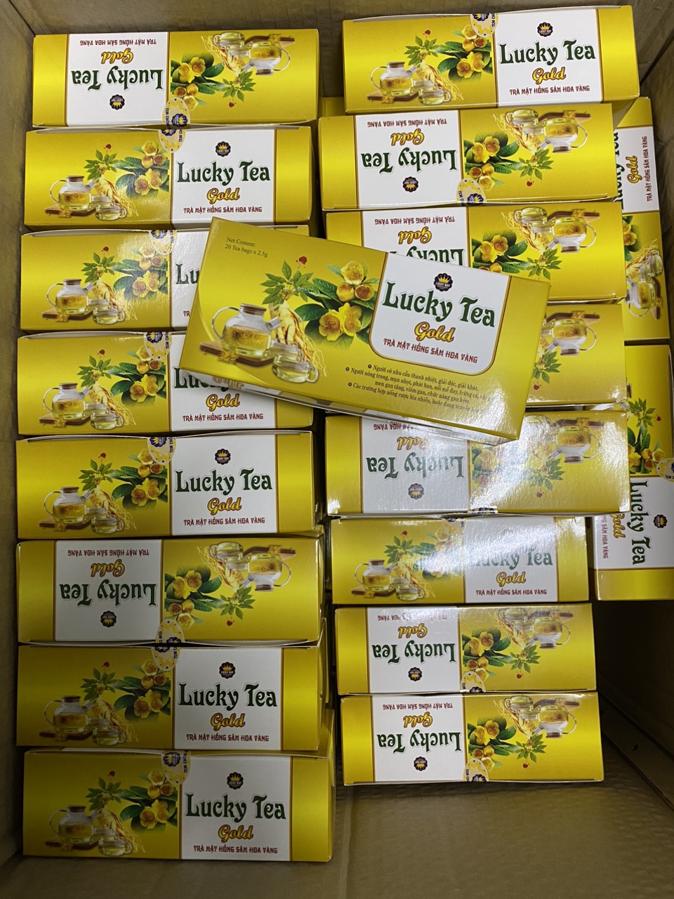 Trà mật hồng sâm hoa vàng.
