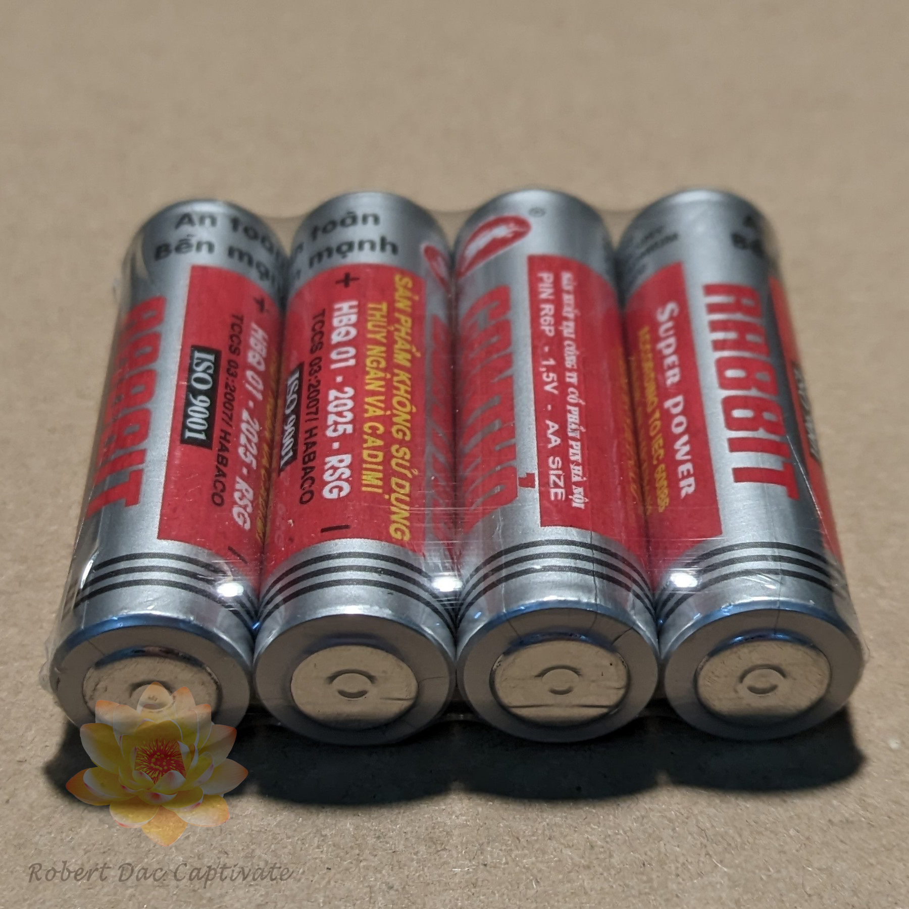 Pin con thỏ aa 1.5v