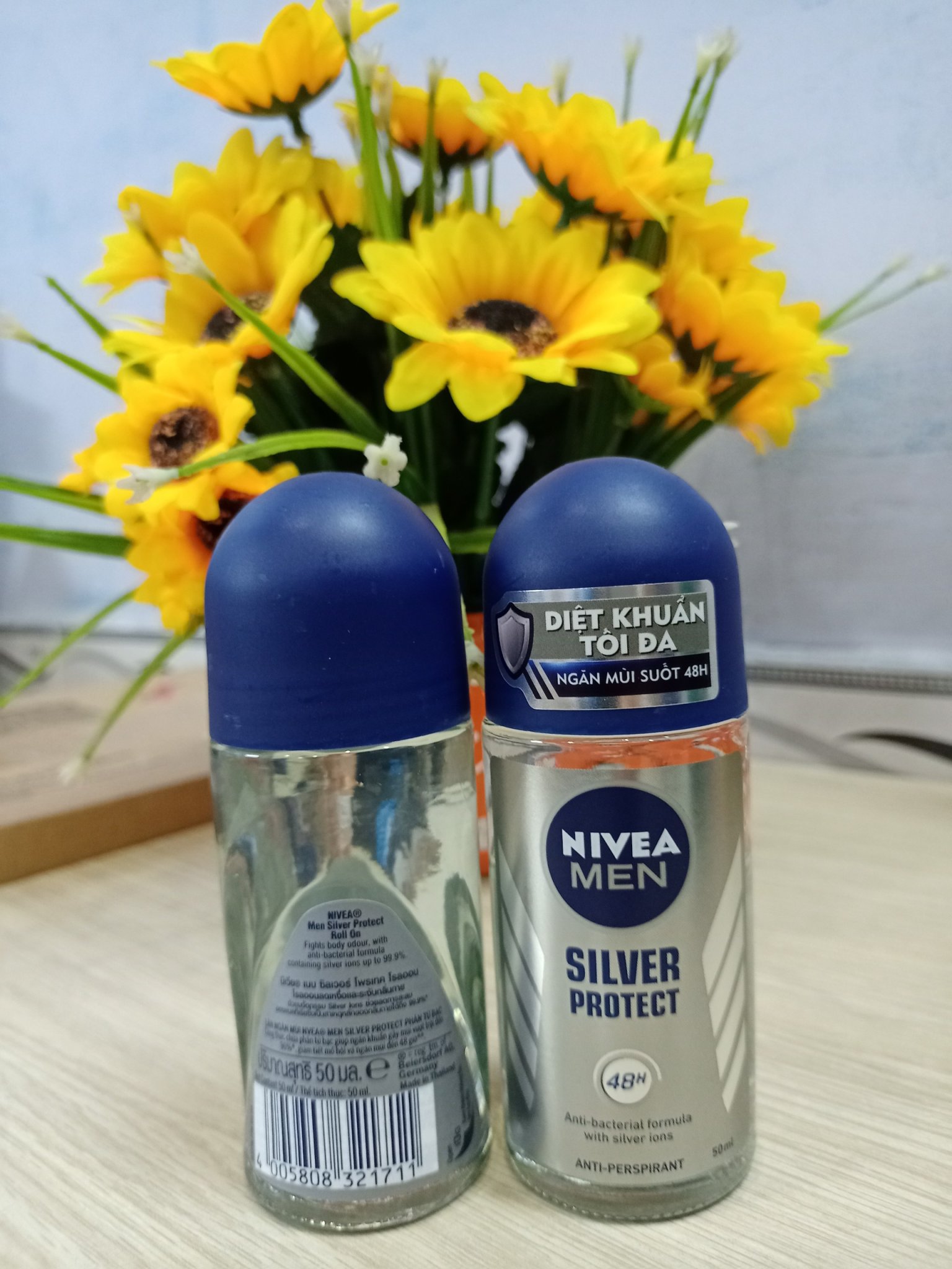 Combo 2 chai Lăn khử mùi Nivea Men Phân tử bạc