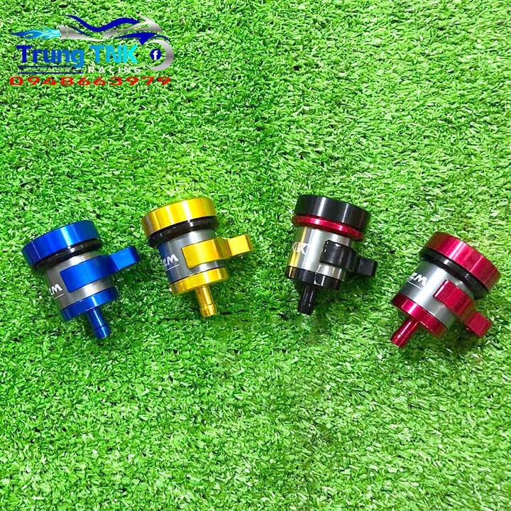 Bình dầu AEM nhỏ gắn các loại xe.