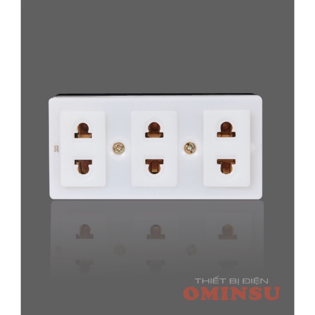 Ổ cắm 3 cửa k28