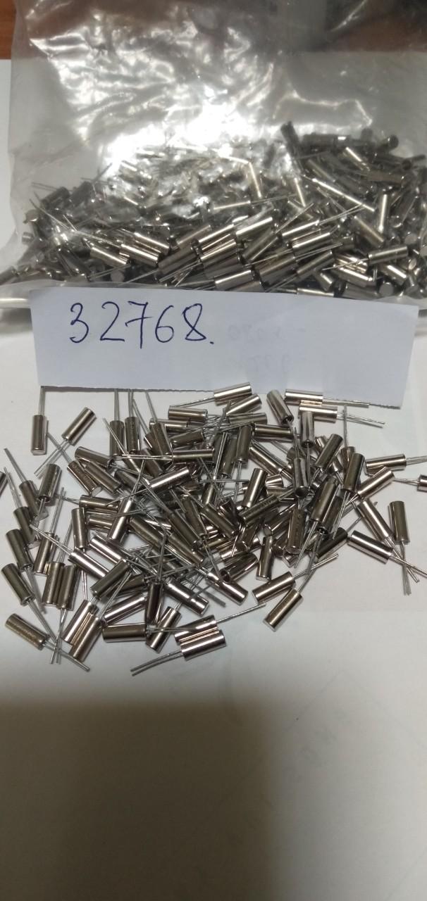 20 con thạch anh ống 32768