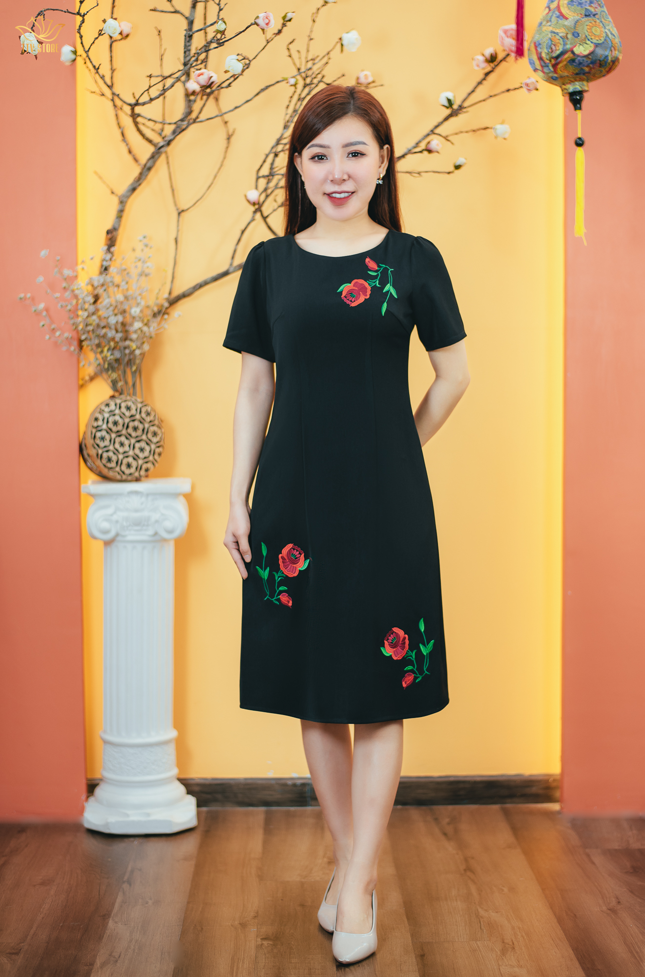 Đầm suông trung niên - cổ tròn tay ngắn - cd - đen - ttv1556