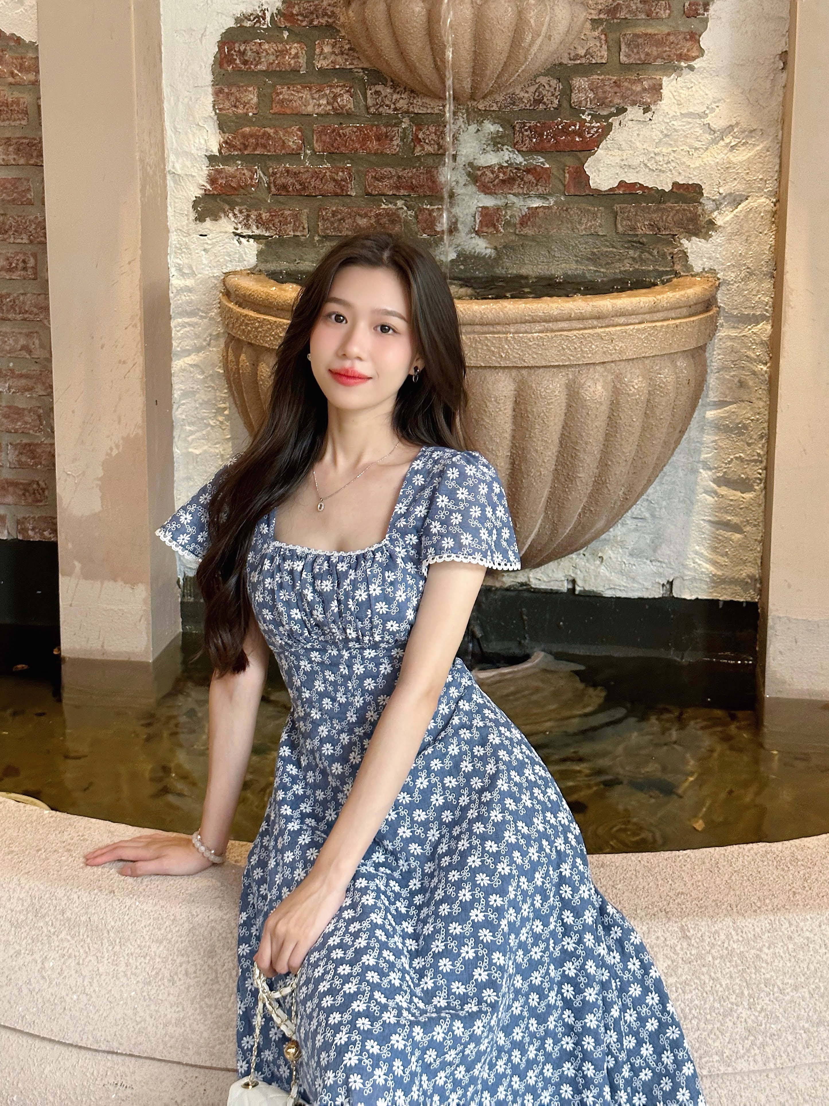 Đầm xòe phối ren NANCY xanh đen vải kate mềm in hoa