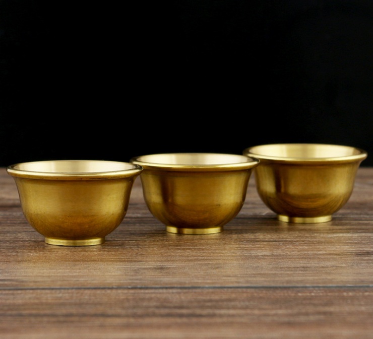 Combo 3 cái Ly / chén đựng nước bằng đồng thau Đài Loan - Đồ thờ cúng (loại 4.5cm x 2.5cm) T076