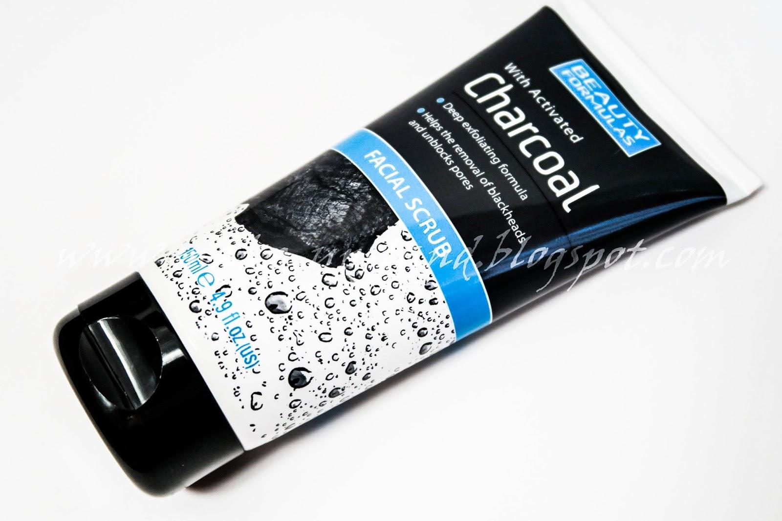 Sữa rửa mặt than hoạt tính tẩy tế bào chết Beauty Formulas Charcoal Facial - 150ml