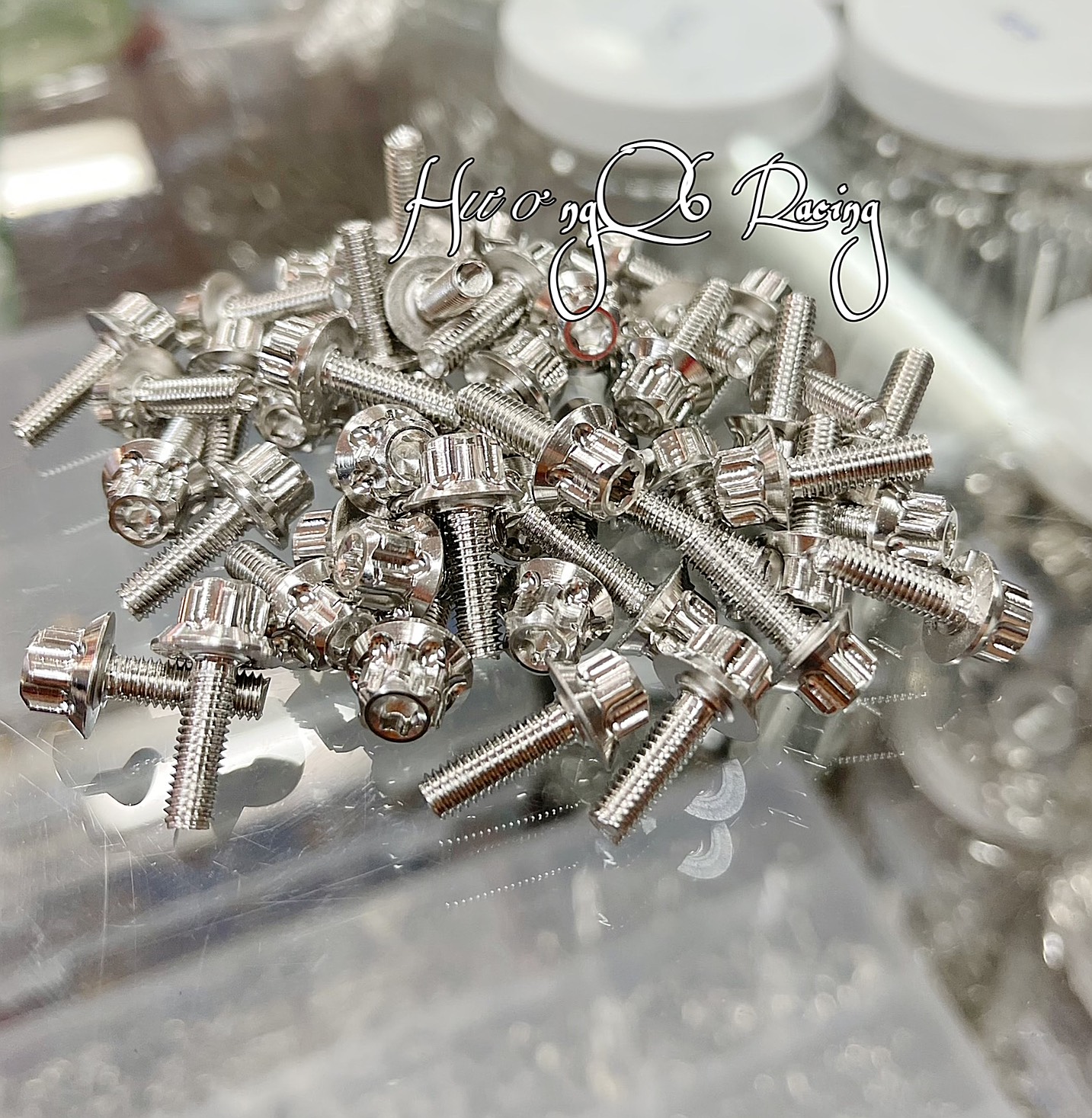 Ốc 4li đầu trụ nhuyễn Salaya gắn nắp dầu, dàn áo...