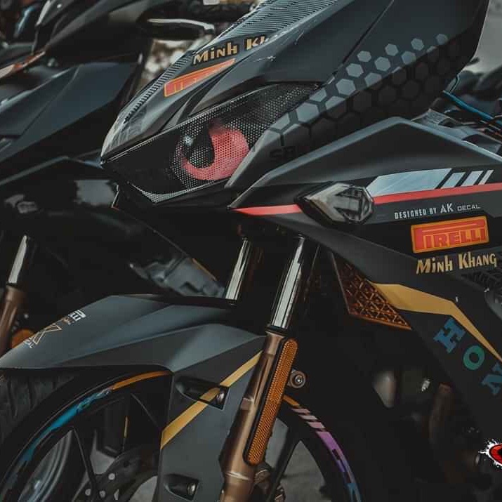 miếng dán choá đèn xe hình mắt