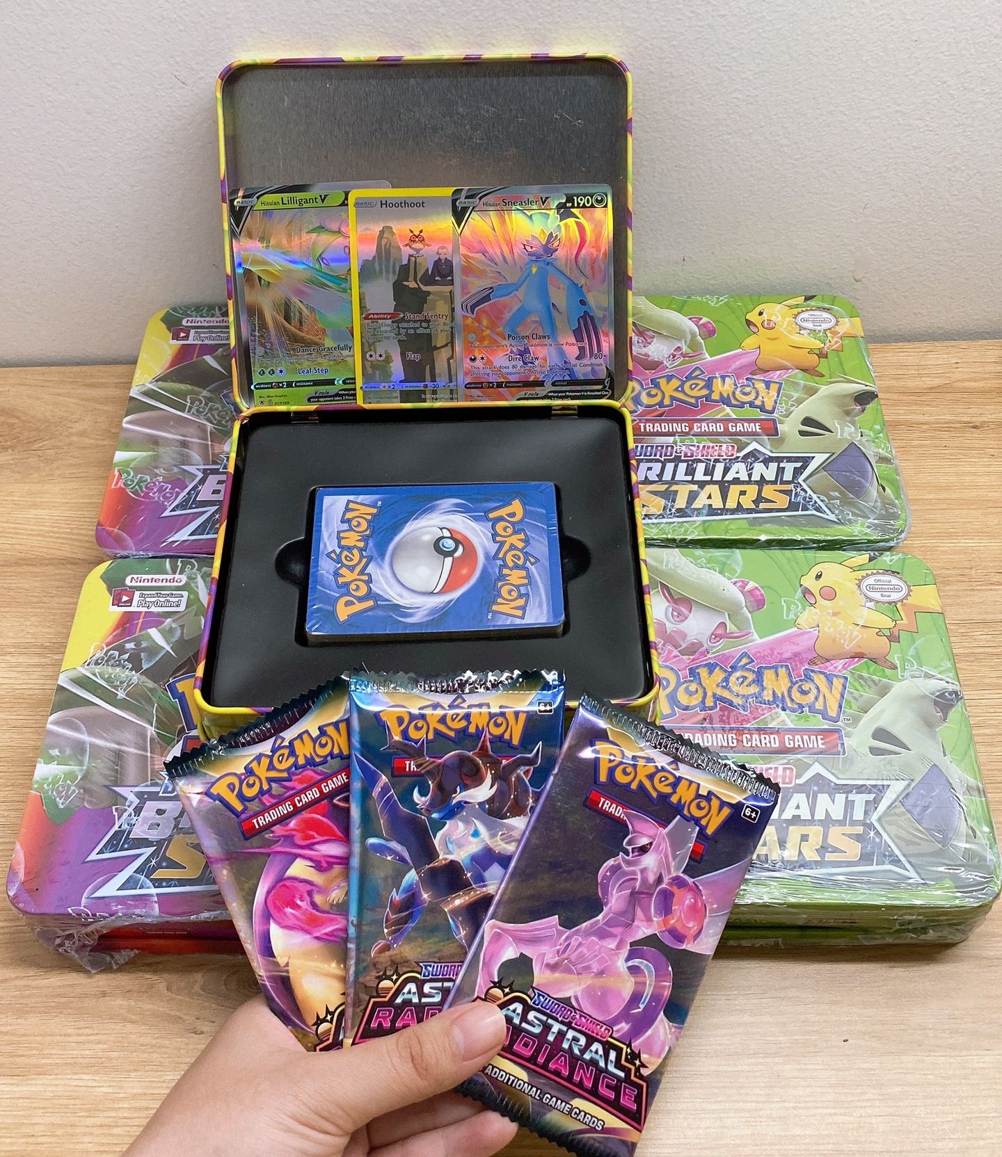 Bài pokemon hộp sắt tcg trading card game - đồ chơi cho bé thẻ bài pokemon tcg bằng giấy cao cấp