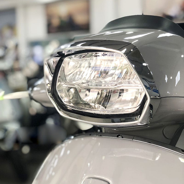 Mặt kính đèn pha xe VESPA Sprint - chụp kính đèn pha vespa PIAGGIO , phụ tùng xe vespa, độ xe máy siêu chất