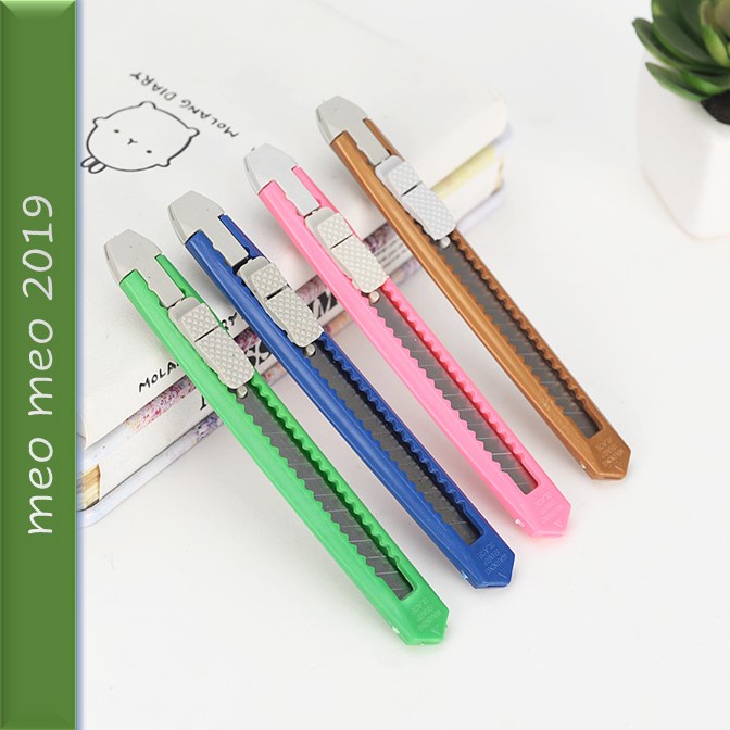 Dao rọc giấy cỡ nhỏ tiện dụng mã l804 giao màu ngẫu nhiên