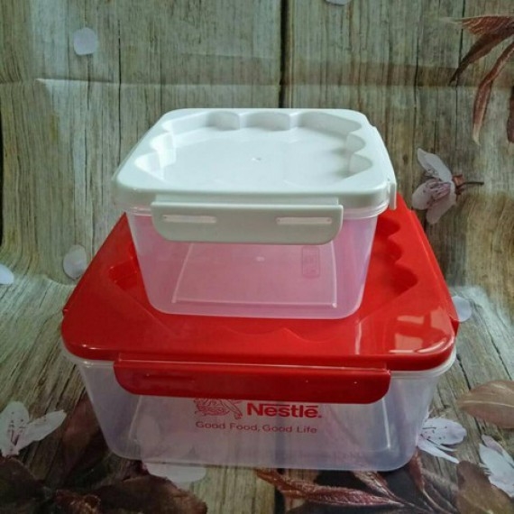 Bộ 2 hộp nhựa nestle - hàng khuyến mãi của nestle