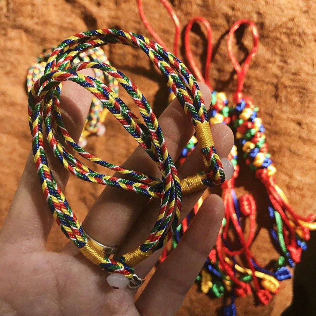 Vòng tay ngũ sắc handmade phat giao nepan chốt ngọc trai nam nữ