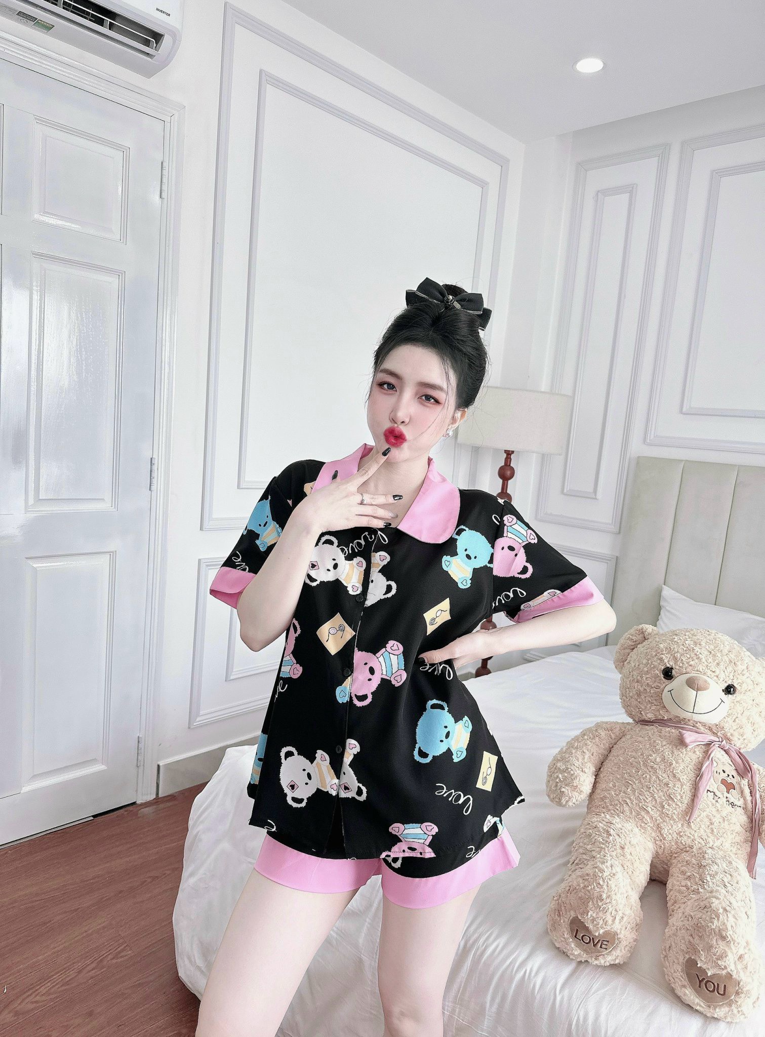 [50-100kg] Đồ Bộ Bigsize Đùi Tay Ngắn Lụa Nhật Cổ Sen Hai Lá Dành Cho Nàng Béo Múp Xinh