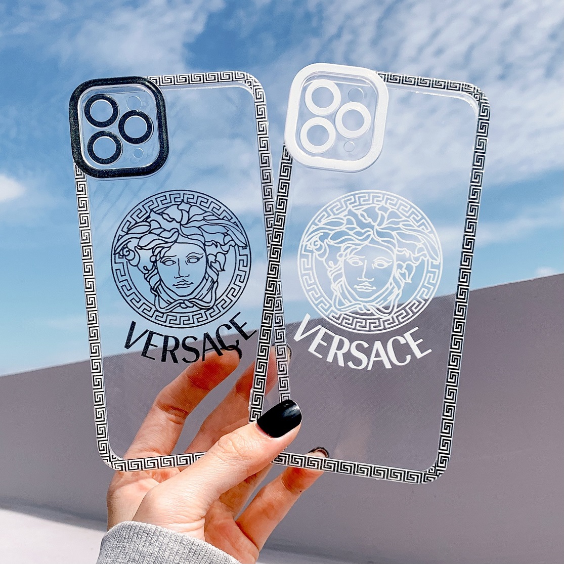 Ốp lưng silicon chống sốc viền nổi versace