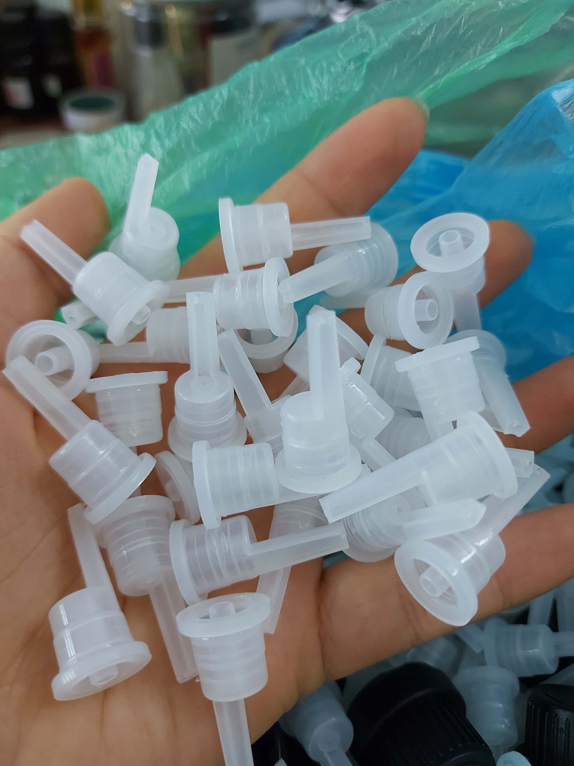 Nút nhỏ giọt tinh dầu màu trắng chai 10ml 30ml 50ml 100ml