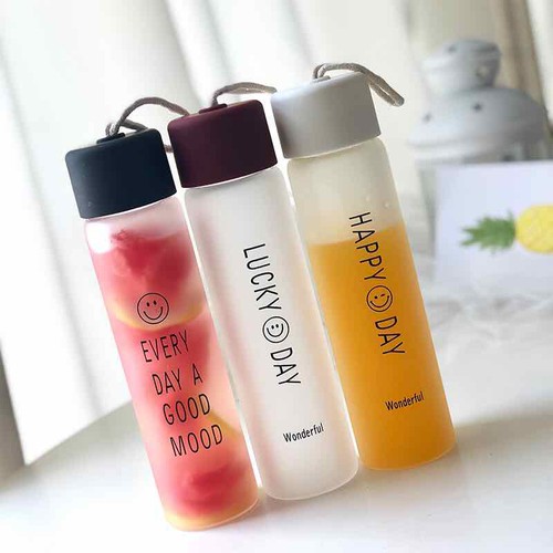 [HCM]BÌNH THỦY TINH LUCKY DAY 360ML Bình thủy tinh đựng nước Lucky Day 360ml Bình thủy tinh Lucky Day 21x5.5cm 360ml BÌNH THỦY TINH LUCKY  Bình Đựng Nước Thuỷ Tinh 360ml