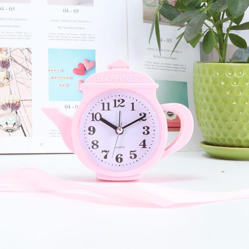 Đồng hồ để bàn hình bình nước dễ thương