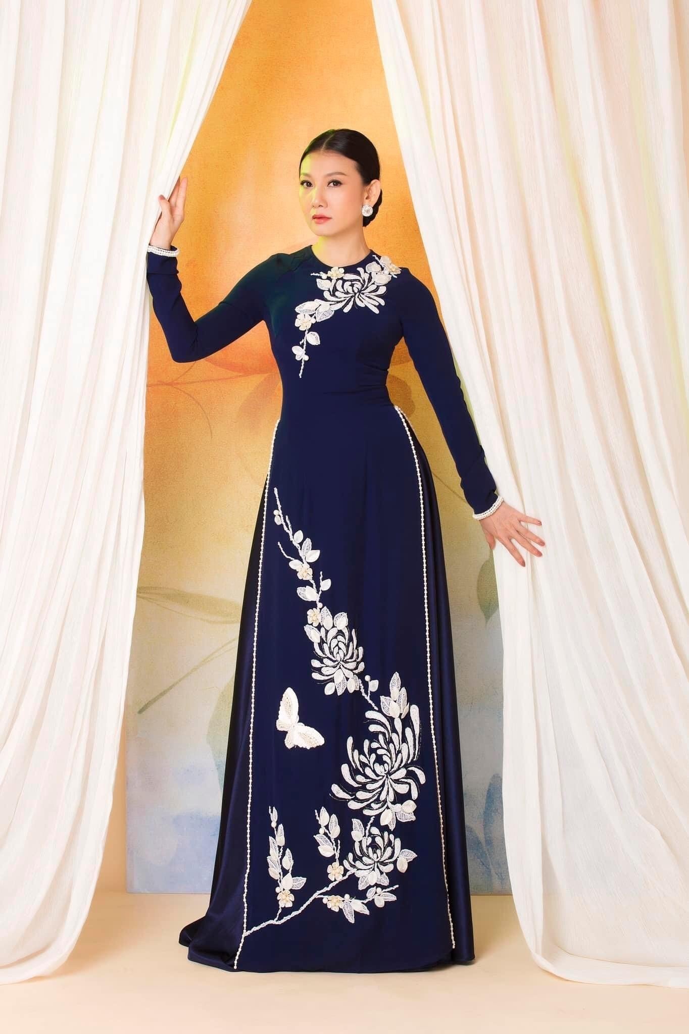 Áo dài tặng mẹ - Áo dài trung niên Maria - M5