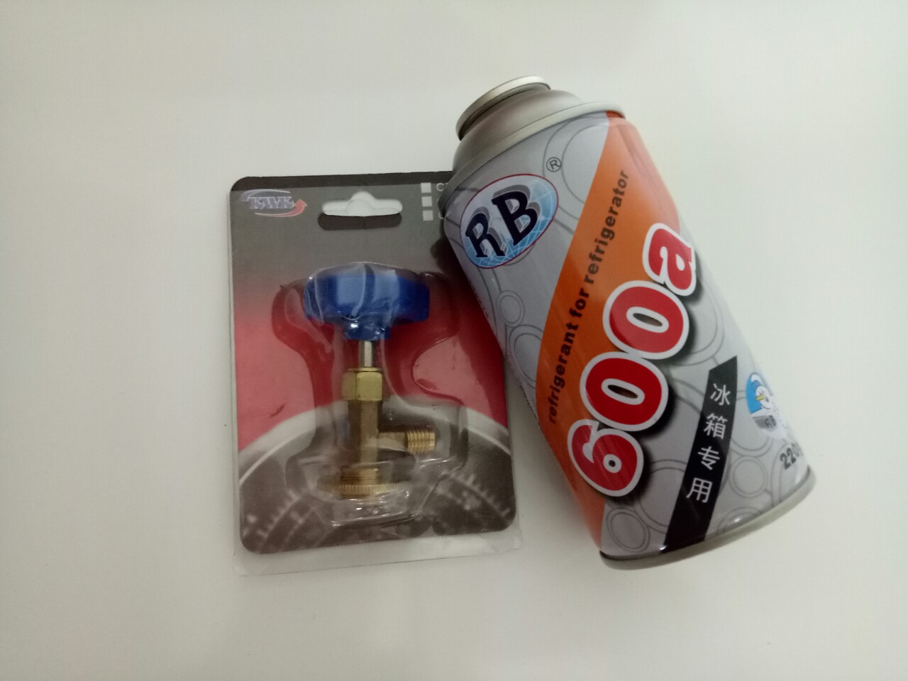 Bình gas mini R600a + Van Gas