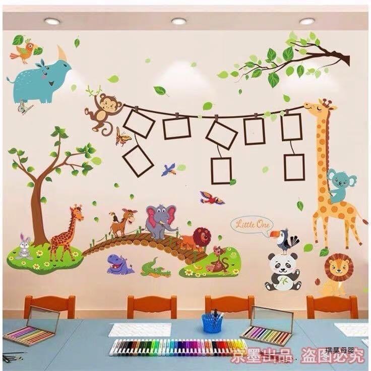 Decal trang dán tường 2 bức kết hợp thú qua cầu & khung ảnh