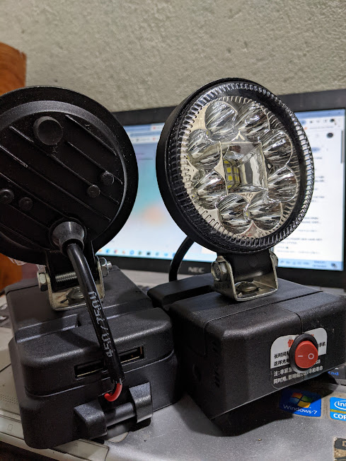 Đèn pin led, đèn pha led , sạc usb dùng pin dca dongcheng 20v