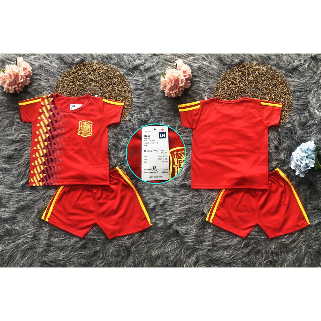 Set Bóng Đá Cộc Tay Tây Ban Nha Màu Đỏ Cho Bé Mầm Store Size Từ 7 Đến 28Kg