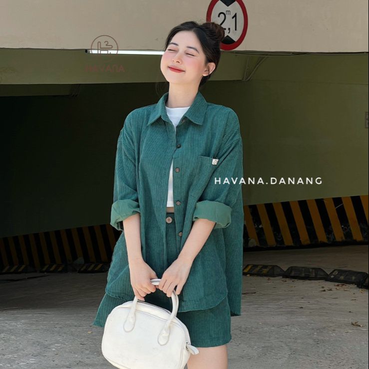 Set áo sơ mi kèm chân váy nhung tăm chữ A