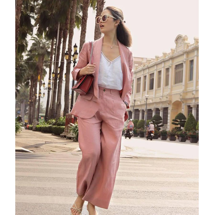 Set bộ 3 món vest blazer Linen ve tròn công sở + Quần ống rộng + Áo 2 dây trẻ trung - Hồng đỗ