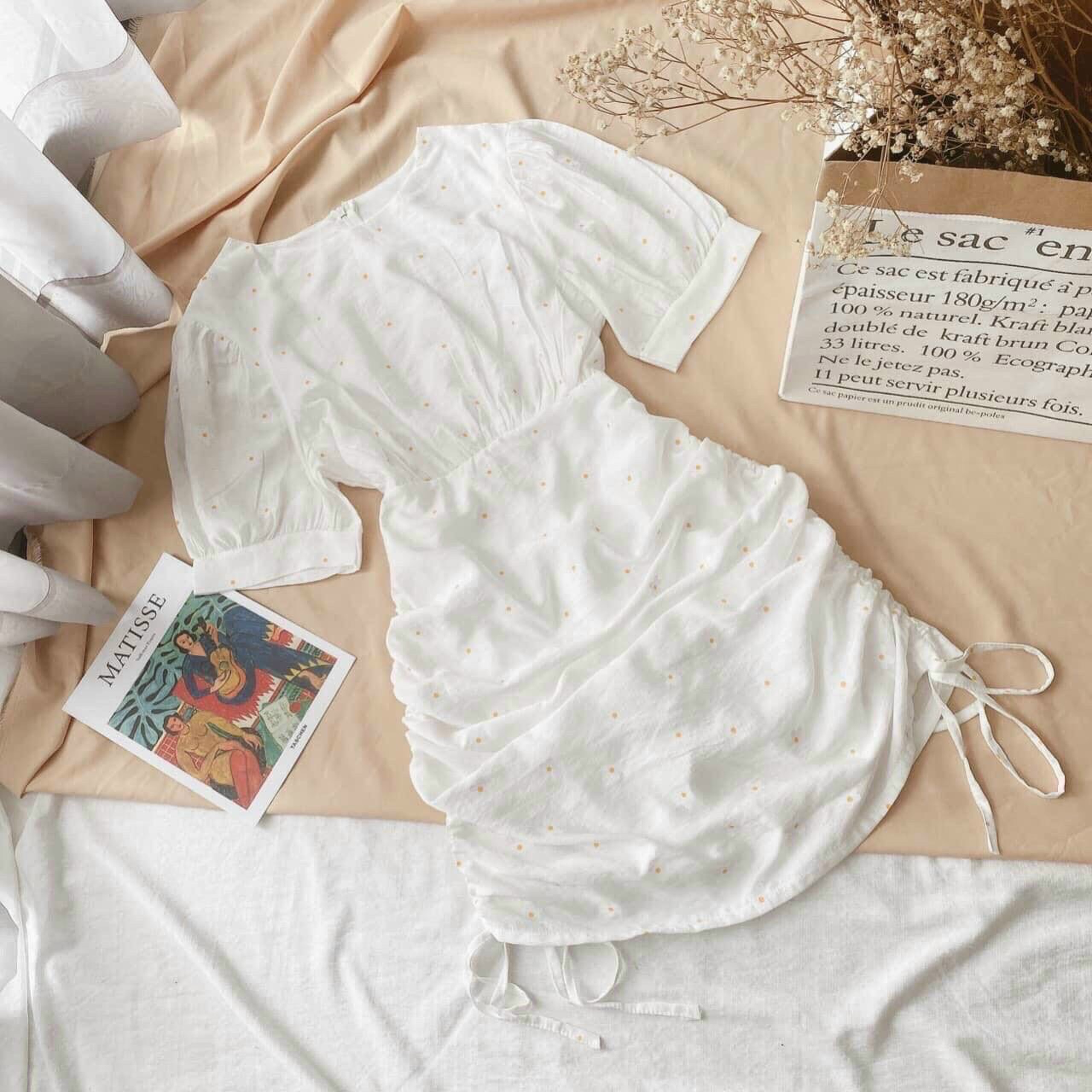 Đầm nữ in hoa nhí rút sườn mẫu mới đi chơi xinh xắn