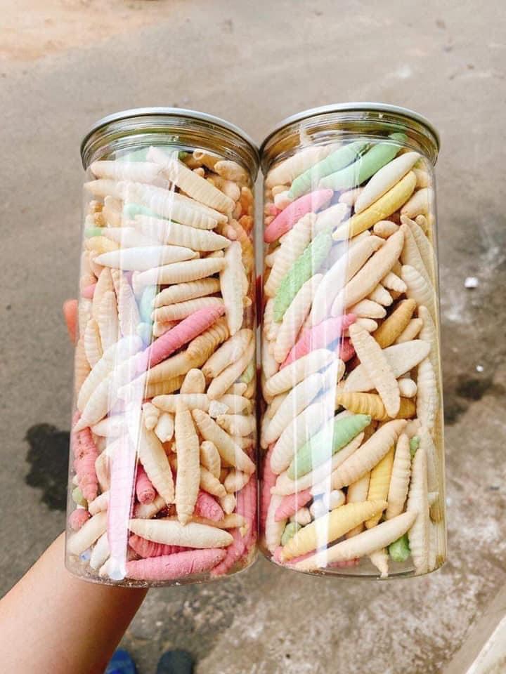 Bánh men đuông - bánh men sâu phiên bản 4 màu