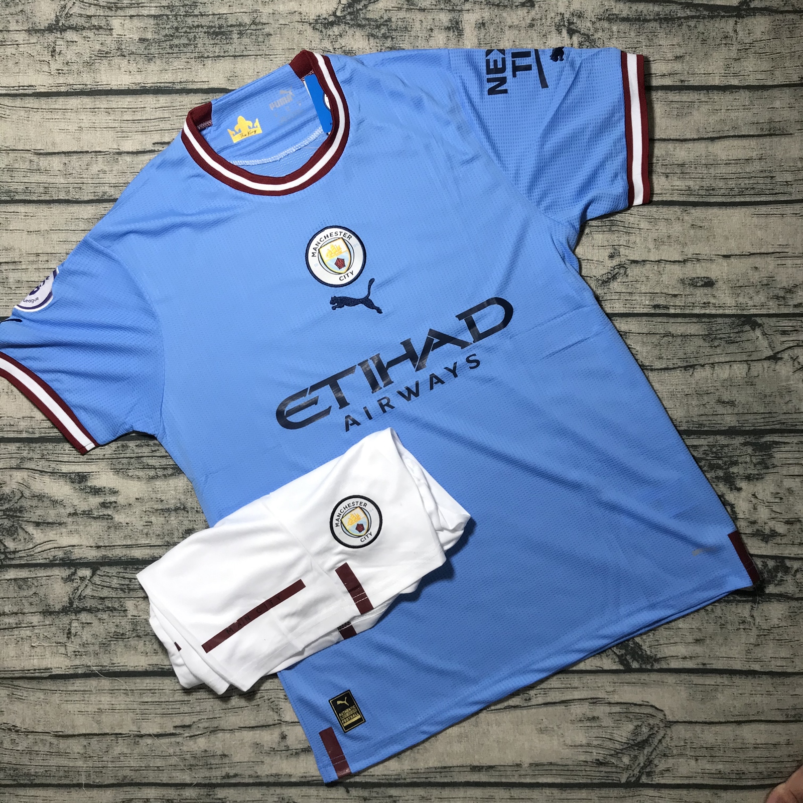 Áo Bóng Đá CLB MANCHESTER City-MÀU Xanh 2022 - Chất Polyeste - Hàng Thái Lan-Chuẩn Thi Đấu Quốc Tế